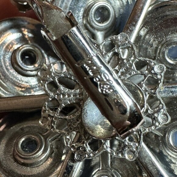 VTG Judy Lee Earrings Light Blue Moonstone Rhinestones Floral Design Clip-On - Picture 8 of 9